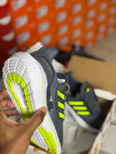 Adidas Ultraboost Chumbo/Verde