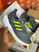 Adidas Ultraboost Chumbo/Verde