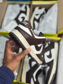 Nike Dunk Sb x Branco/Marrom