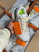 Nike ZoomX Branco/Dourado