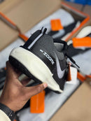 ZoomX - (Linha Premium) x Preto/branco